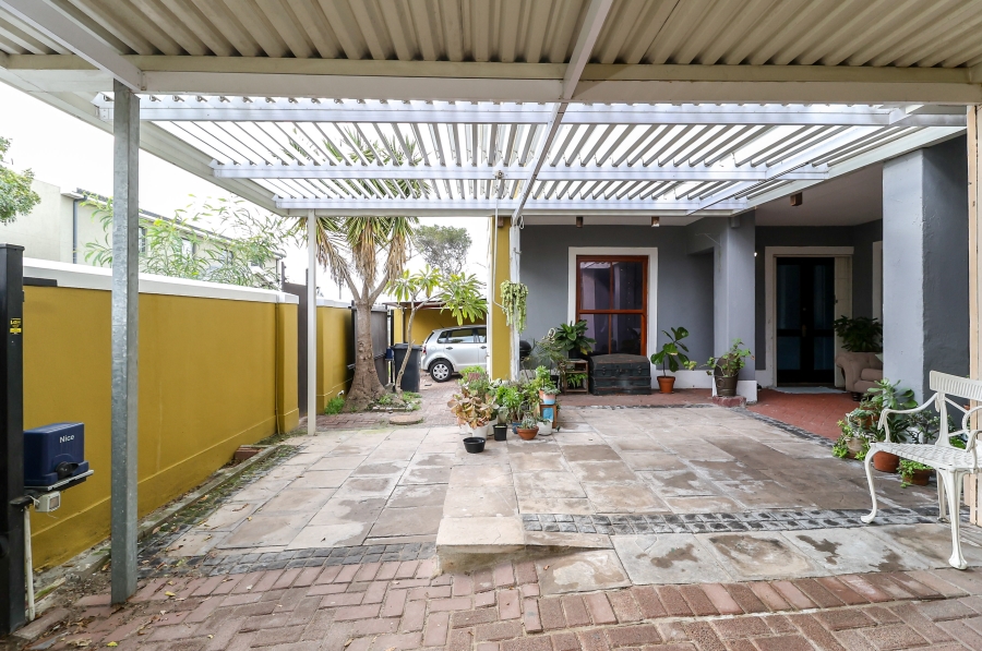 To Let 2 Bedroom Property for Rent in Claremont Western Cape